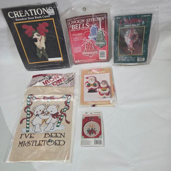 Lot of 6 Vintage Christmas Craft kits - Picture 2 of 8
